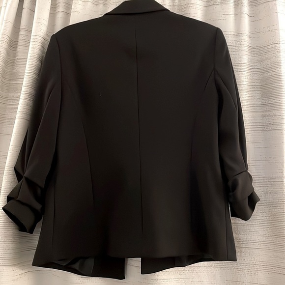 Black blazer with ruched sleeves - sz8 - Picture 3 of 4